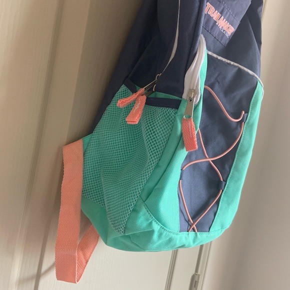 Colorful trailmaker backpack - Picture 2 of 4